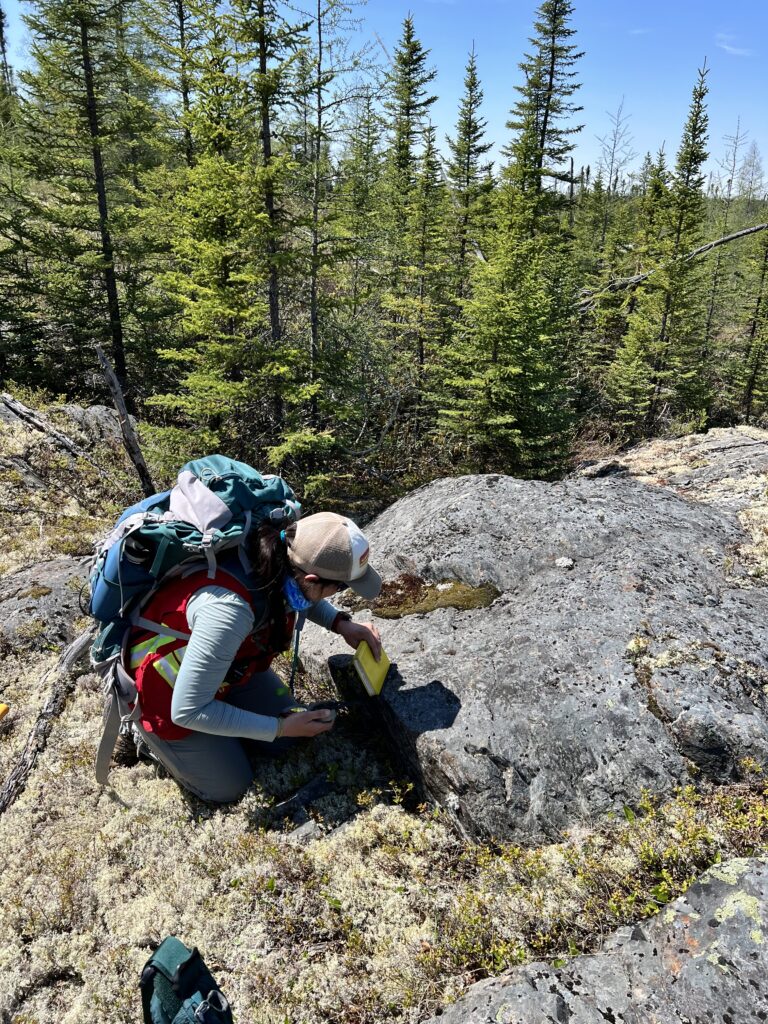 One Geo Sampling On Outcrop