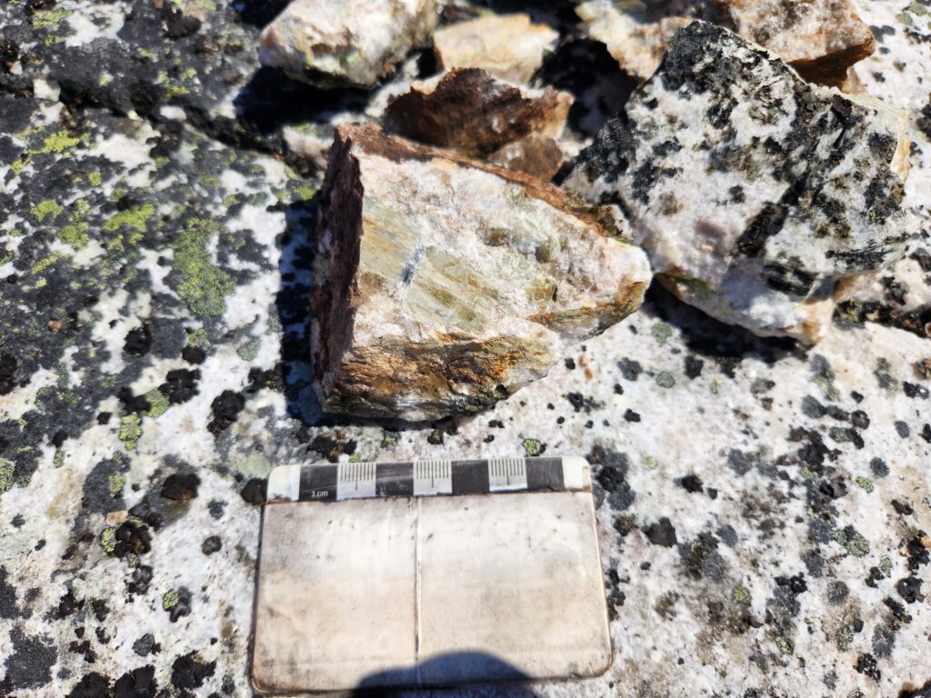 Pegmatite And Ruler